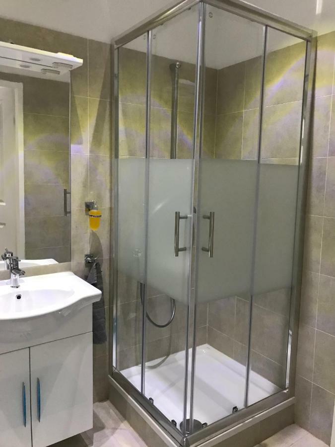 Imperial Apartments Schoenbrunn - Jadengasse Виена Екстериор снимка