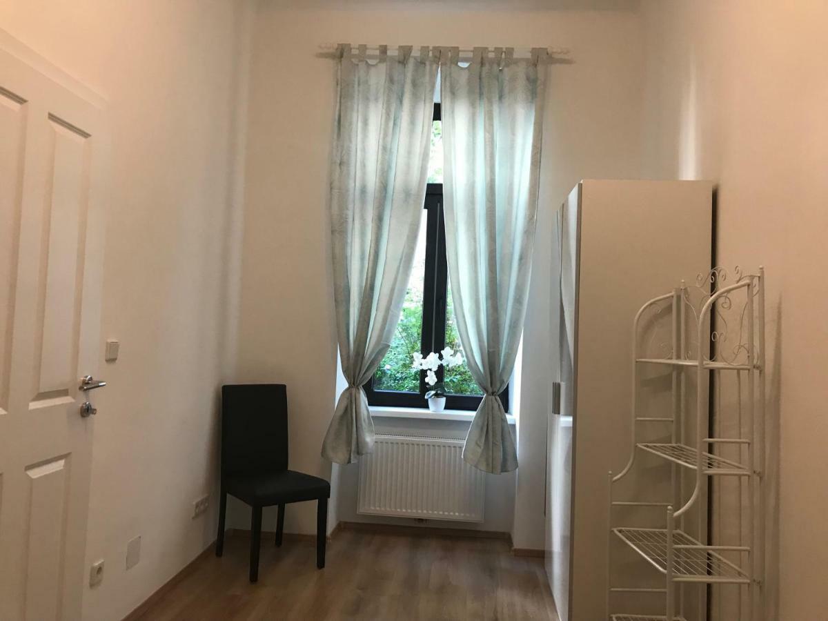 Imperial Apartments Schoenbrunn - Jadengasse Виена Екстериор снимка